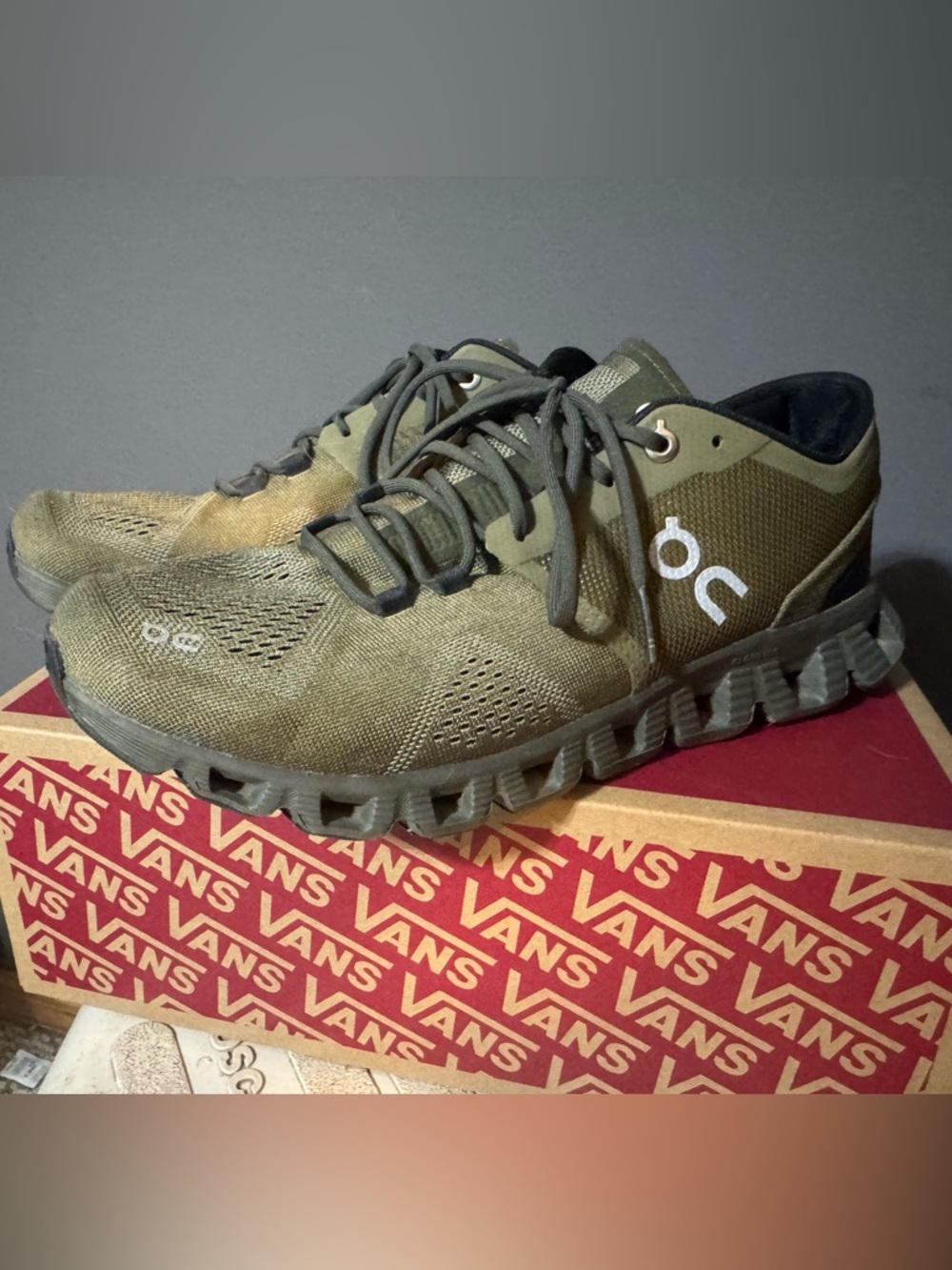 On Running Men’s (Olive)